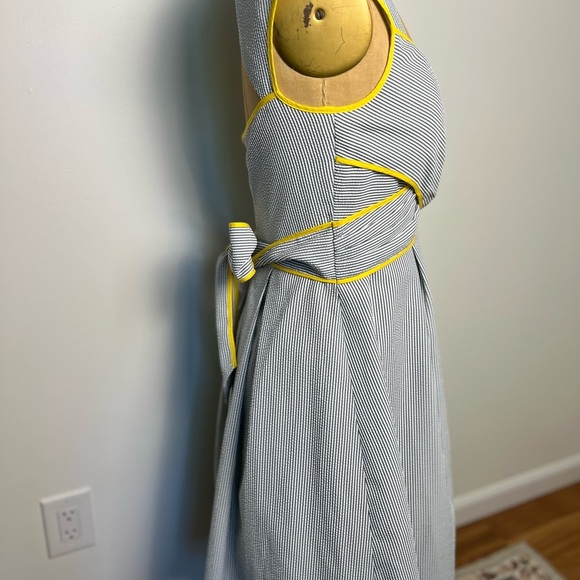 Jessica H. Seersucker striped dress size 8 - Picture 3 of 7